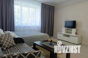 1-к квартира, посуточно, 40м2, 3/10 этаж