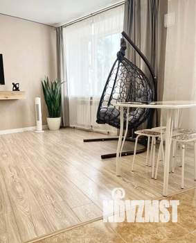 1-к квартира, посуточно, 37м2, 2/10 этаж