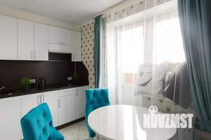 1-к квартира, посуточно, 32м2, 15/16 этаж