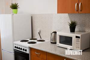 2-к квартира, посуточно, 54м2, 1/1 этаж