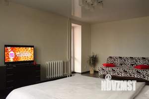 1-к квартира, посуточно, 45м2, 7/10 этаж