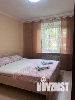 2-к квартира, посуточно, 65м2, 1/5 этаж