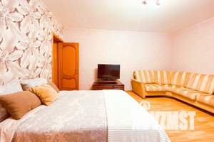 3-к квартира, посуточно, 80м2, 2/5 этаж