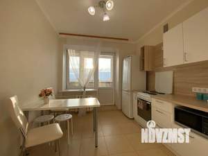 1-к квартира, посуточно, 42м2, 8/10 этаж