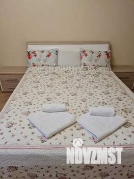 1-к квартира, посуточно, 43м2, 2/10 этаж