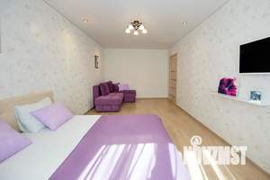 1-к квартира, посуточно, 37м2, 6/9 этаж