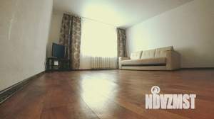 1-к квартира, посуточно, 40м2, 3/10 этаж