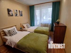 2-к квартира, посуточно, 46м2, 1/5 этаж