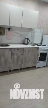 1-к квартира, посуточно, 33м2, 1/9 этаж