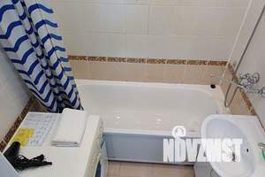 2-к квартира, посуточно, 48м2, 8/10 этаж