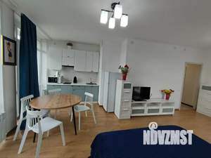 Студия квартира, посуточно, 40м2, 8/16 этаж