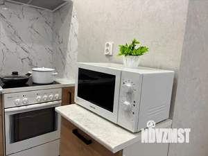 1-к квартира, посуточно, 35м2, 9/16 этаж