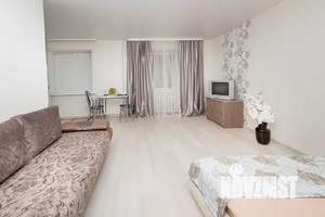 Студия квартира, посуточно, 32м2, 1/5 этаж