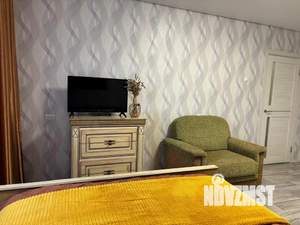 1-к квартира, посуточно, 38м2, 4/9 этаж