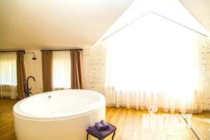 1-к квартира, посуточно, 80м2, 3/3 этаж