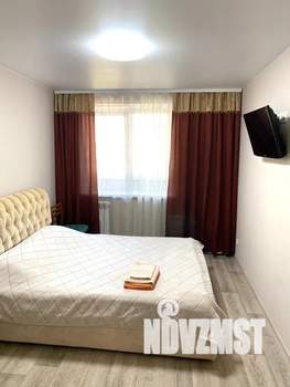 1-к квартира, посуточно, 40м2, 6/9 этаж