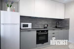 1-к квартира, посуточно, 40м2, 3/10 этаж