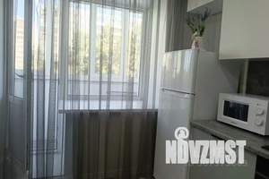 1-к квартира, посуточно, 40м2, 3/10 этаж