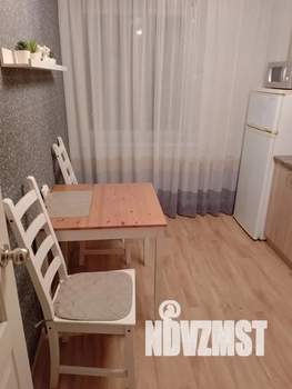 1-к квартира, посуточно, 39м2, 9/9 этаж