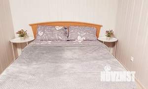 1-к квартира, посуточно, 35м2, 13/16 этаж