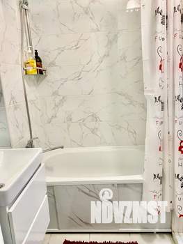 1-к квартира, посуточно, 33м2, 2/10 этаж