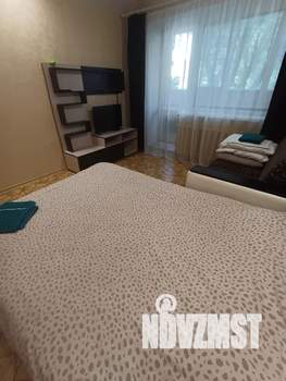 2-к квартира, посуточно, 42м2, 1/9 этаж