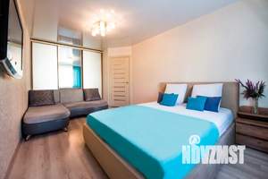 Студия квартира, посуточно, 40м2, 3/9 этаж