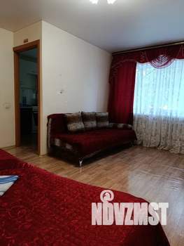 1-к квартира, посуточно, 33м2, 1/5 этаж