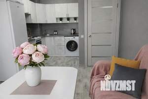 1-к квартира, посуточно, 43м2, 1/1 этаж