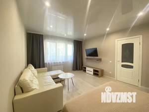 1-к квартира, посуточно, 40м2, 2/4 этаж