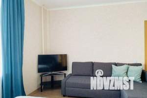 1-к квартира, посуточно, 40м2, 8/10 этаж