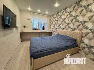 1-к квартира, посуточно, 42м2, 3/10 этаж