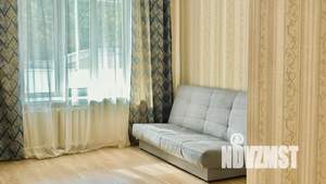 1-к квартира, посуточно, 42м2, 2/10 этаж