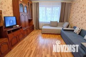 2-к квартира, посуточно, 46м2, 1/5 этаж
