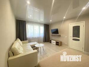 1-к квартира, посуточно, 40м2, 2/4 этаж