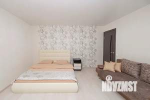 Студия квартира, посуточно, 32м2, 1/5 этаж