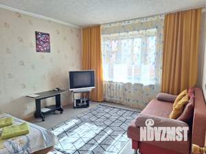 1-к квартира, посуточно, 40м2, 4/10 этаж