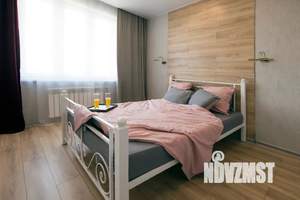 Студия квартира, посуточно, 35м2, 9/16 этаж