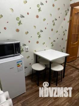 1-к квартира, посуточно, 37м2, 4/10 этаж