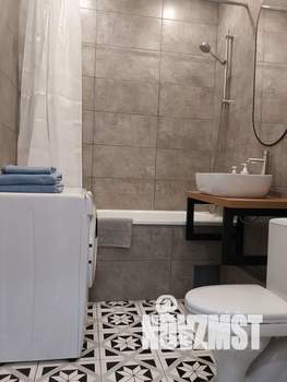 1-к квартира, посуточно, 38м2, 1/8 этаж