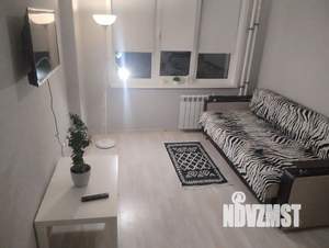 1-к квартира, посуточно, 40м2, 8/10 этаж