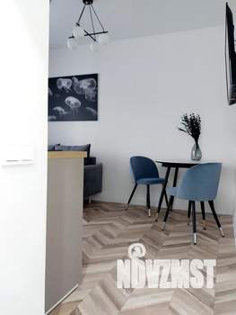 1-к квартира, посуточно, 38м2, 1/8 этаж