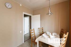 1-к квартира, посуточно, 38м2, 4/10 этаж