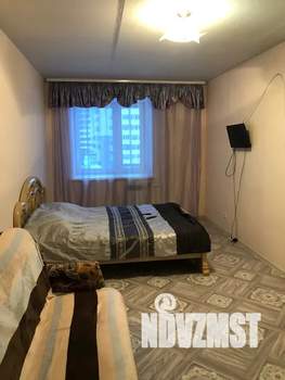 1-к квартира, посуточно, 37м2, 3/12 этаж