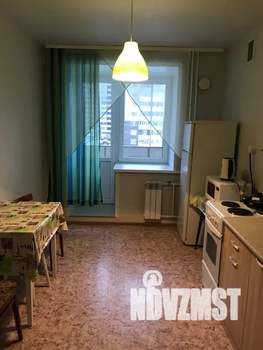 1-к квартира, посуточно, 37м2, 3/12 этаж
