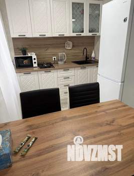 Студия квартира, посуточно, 30м2, 1/5 этаж