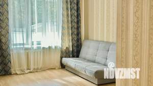 1-к квартира, посуточно, 42м2, 2/10 этаж