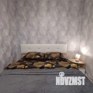 1-к квартира, посуточно, 36м2, 11/16 этаж