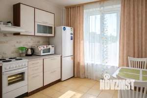 1-к квартира, посуточно, 35м2, 3/16 этаж
