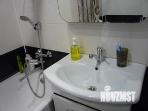 1-к квартира, посуточно, 33м2, 1/10 этаж